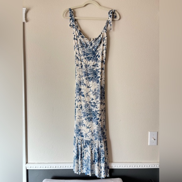 Reformation Nikita Dress in Pompadour Blue White Floral Midi Spring Size 2 - Picture 5 of 15